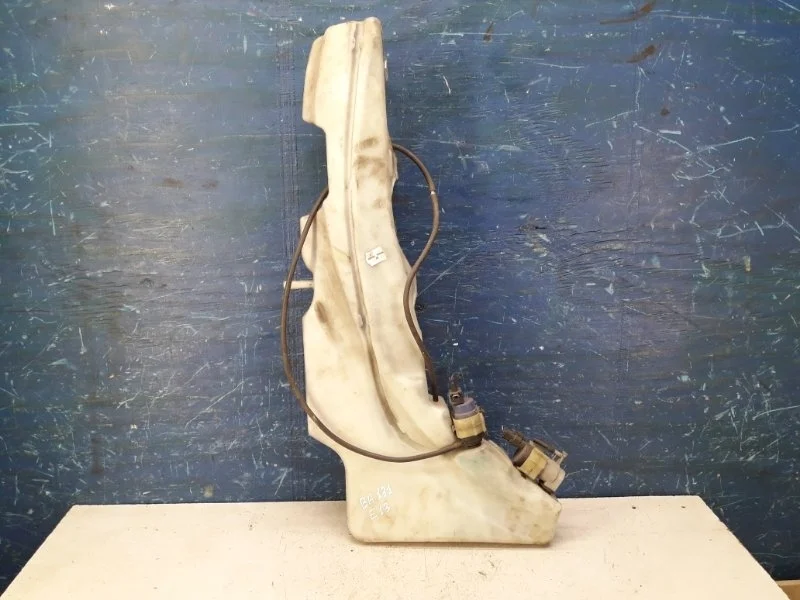 Бачок омывателя Nissan Navara D40 2005-2010 28910EB300 2.5 YD25