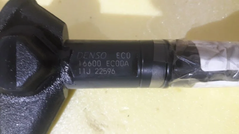 Форсунка Nissan Navara D40 2005-2010 16600EC00A 2.5 YD25