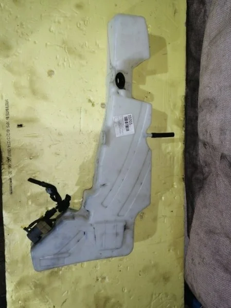 Бачок омывателя Nissan Navara D40 2005-2014 28910EB300
