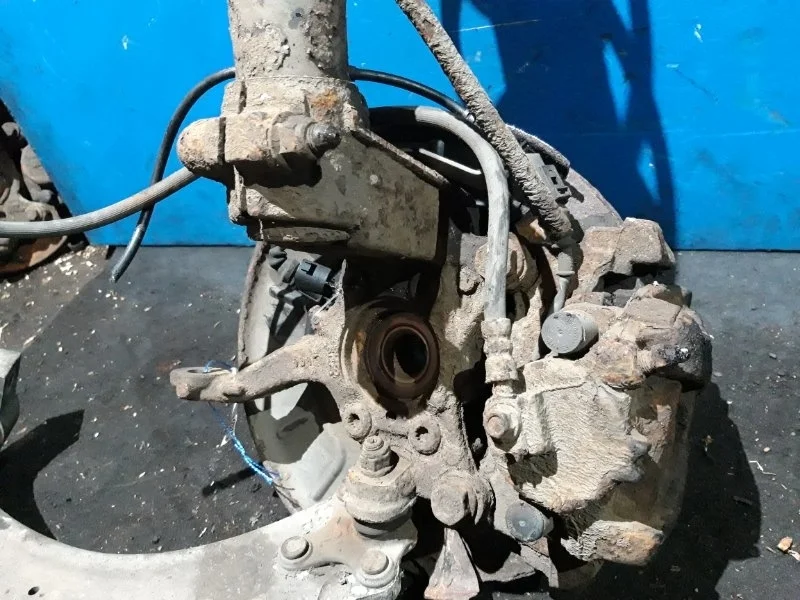 Поворотный кулак Volkswagen Tiguan Nf 2006-2011 1K0407255AA 2.0 CBAB, передний левый
