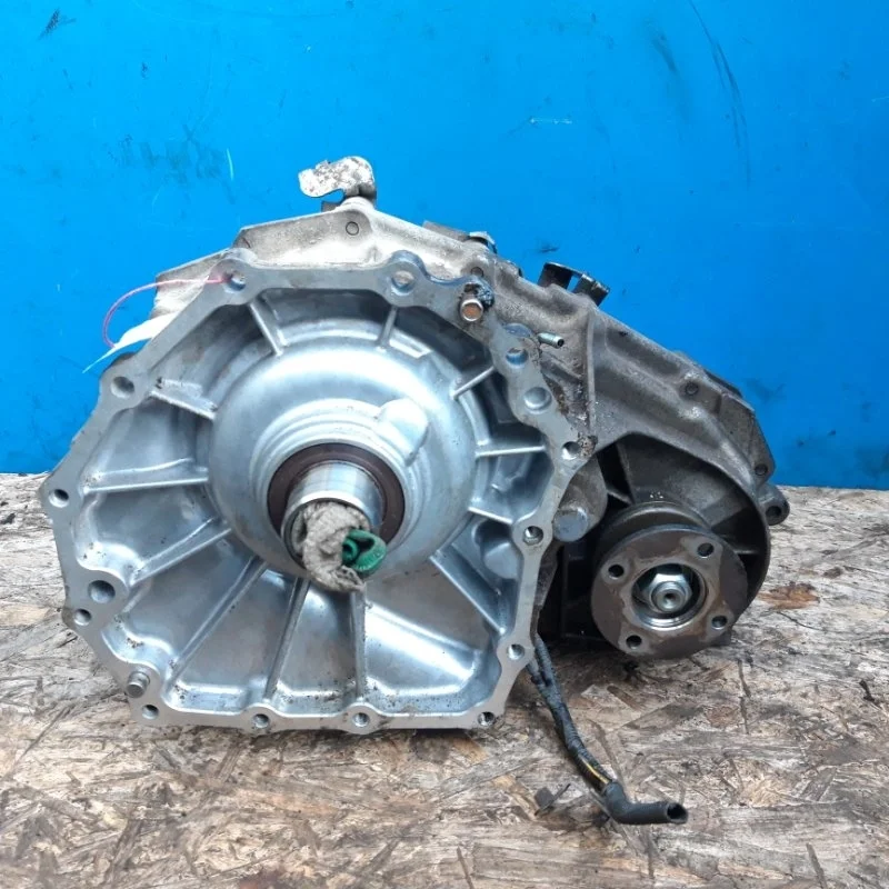 Раздатка Nissan Navara D40 2009-2014 331005X40A 3.0 V9X