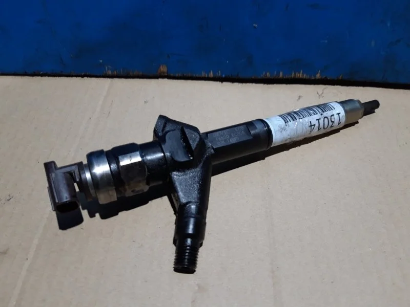 Форсунка Nissan Navara D40 2005-2010 16600EC00A 2.5 YD25