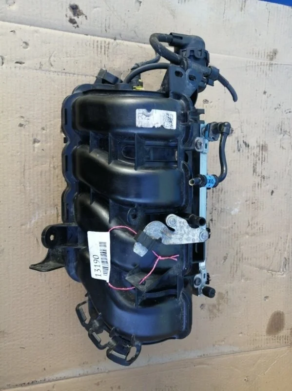 Коллектор впускной Opel Corsa D 2006-2014 55563664 1.2 A12XER