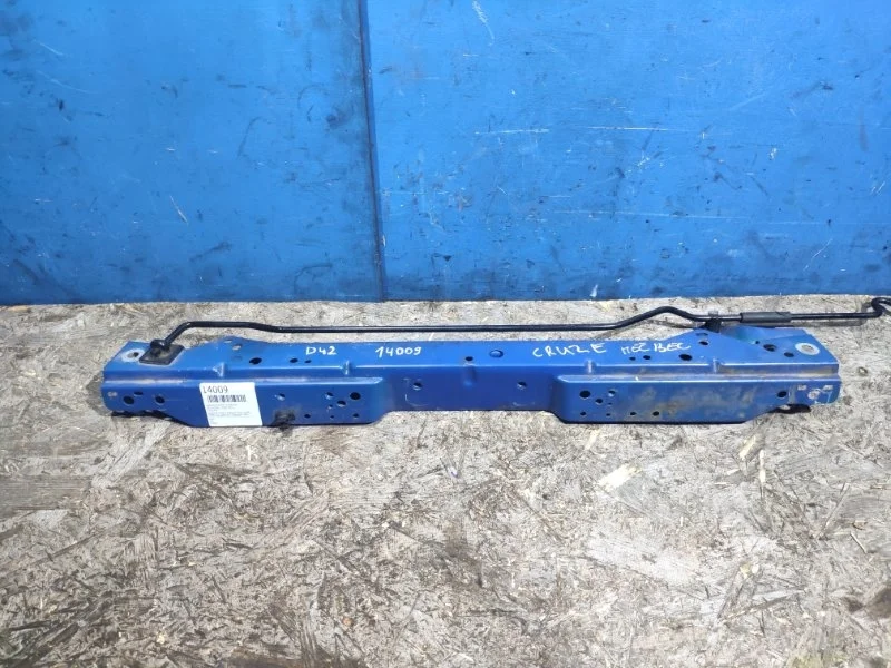 Передняя панель Opel Astra J 2009-2016 13312474