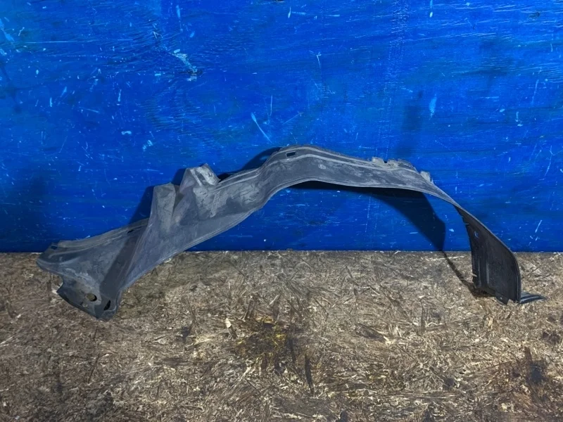 Подкрылок Mercedes E W124 1984-1993 1248840835, передний правый