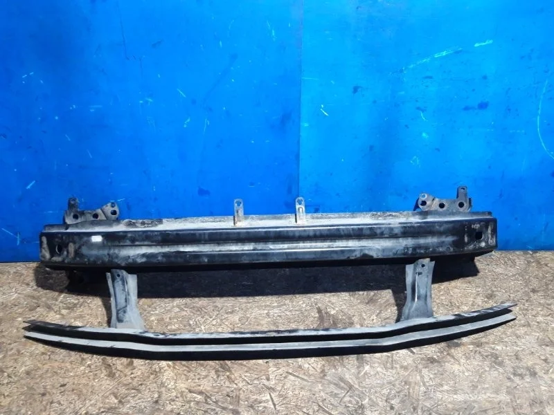 Усилитель бампера Volkswagen Passat B6 2005-2010 3C0807109B, передний
