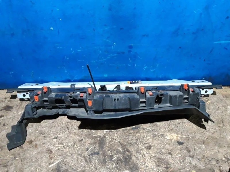 Передняя панель Opel Astra J 2009-2016 13312474