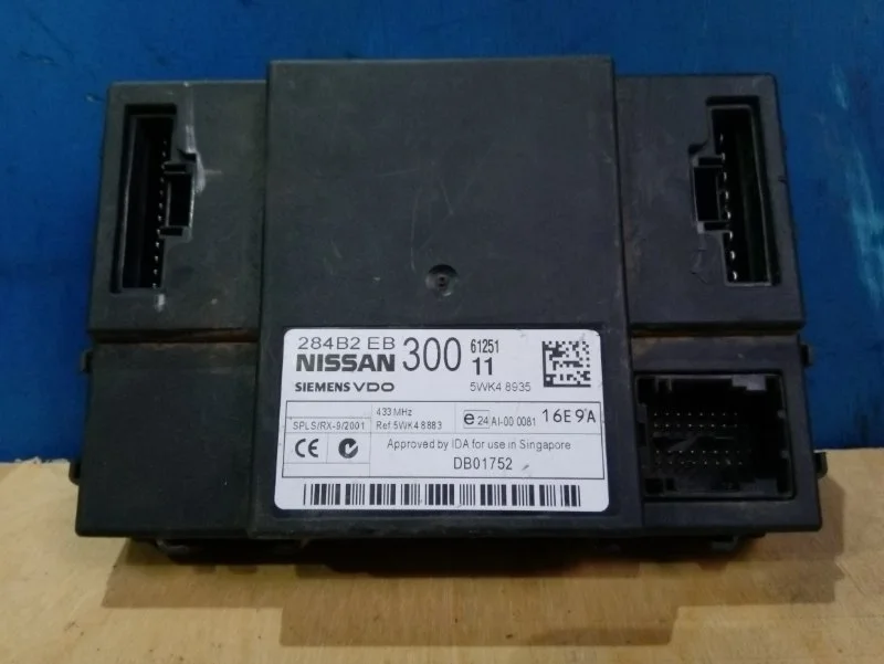 Блок комфорта Nissan Navara D40 2005-2010 284B2EB300 2.5 YD25