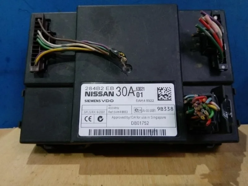Блок комфорта Nissan Navara D40 2005-2010 284B2EB30A 2.5 YD25