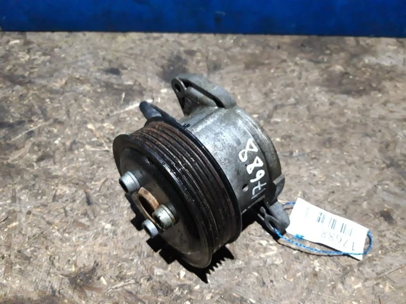 Помпа Skoda Fabia 2 2010-2015 03F121004B 1.2 CBZ