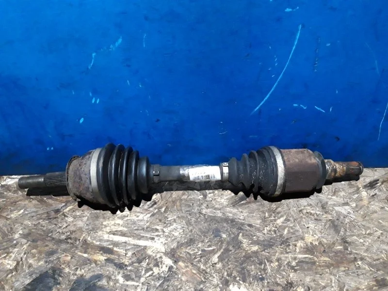 Привод Nissan Navara D40 2009-2014 39100EB300, передний
