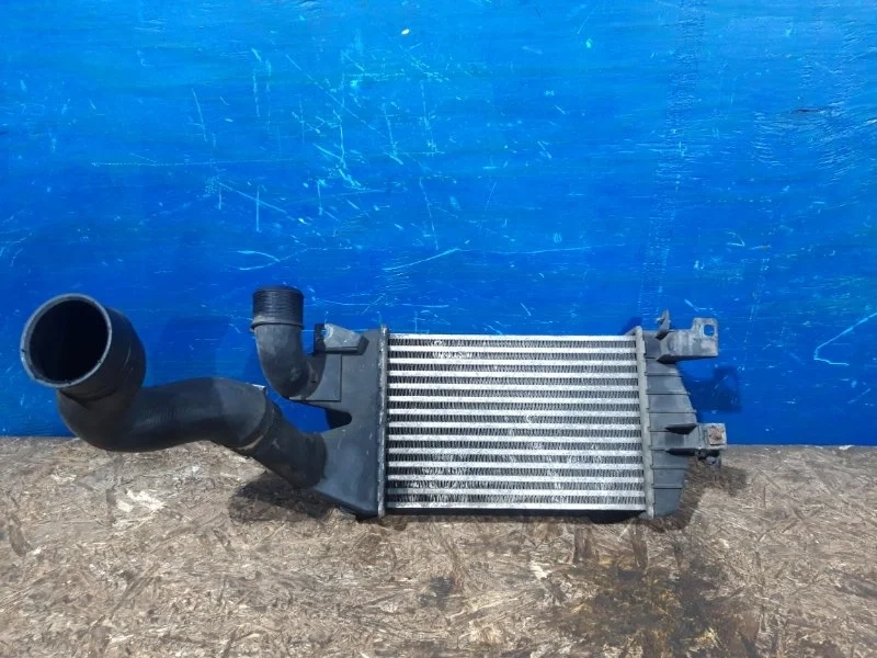 Радиатор интеркулера Opel Astra H 2004-2014 13213402 1.3 Z13DTH