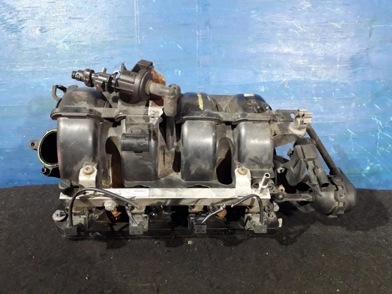 Коллектор впускной Opel Corsa D 2006-2014 55563664 1.4 A14XER