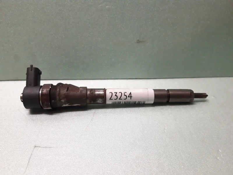 Форсунка Kia Sorento 1 Bl 2002-2009 338004A160 2.5 D4CB
