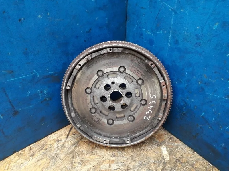 Маховик Volkswagen Passat B6 2005-2010 03L105266E 1.9 BKC