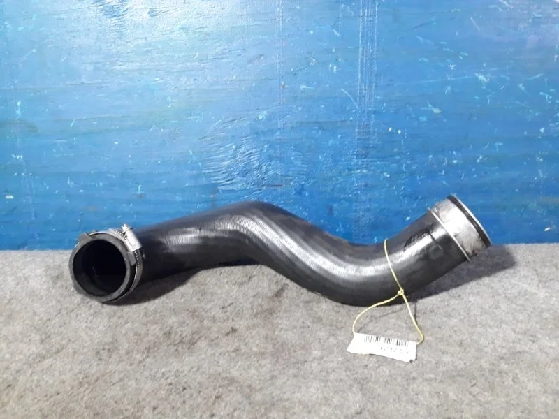 Патрубок интеркулера Volkswagen Touareg 1 Gp 2002-2010 7L6145790E 2.5 BPE
