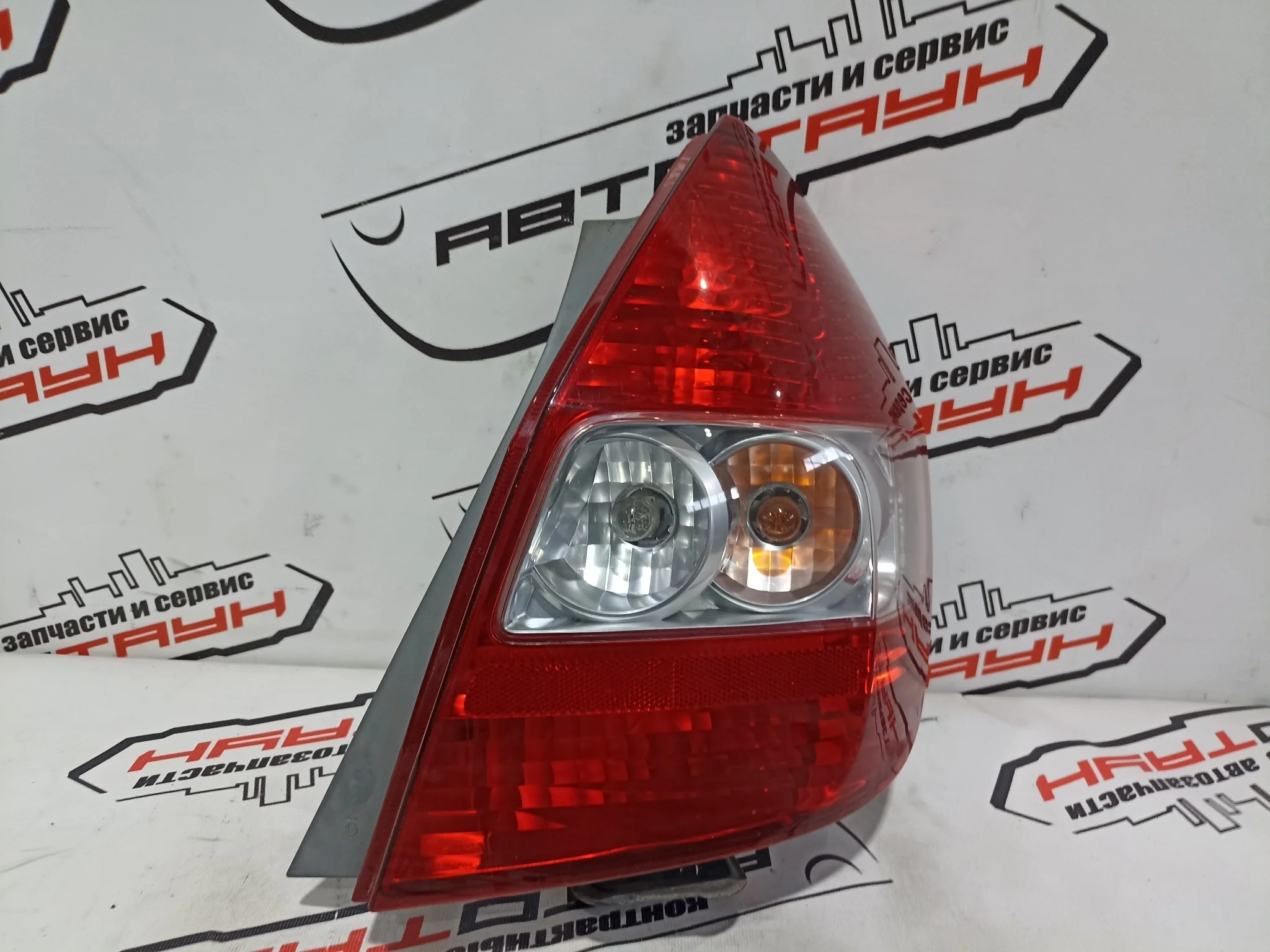 ФОНАРЬ HONDA FIT GD1 GD2 GD3 GD4 4949 БЕЛЫЙ 1 МОДЕЛЬ ПРАВЫЙ 33501SAA003 S3534