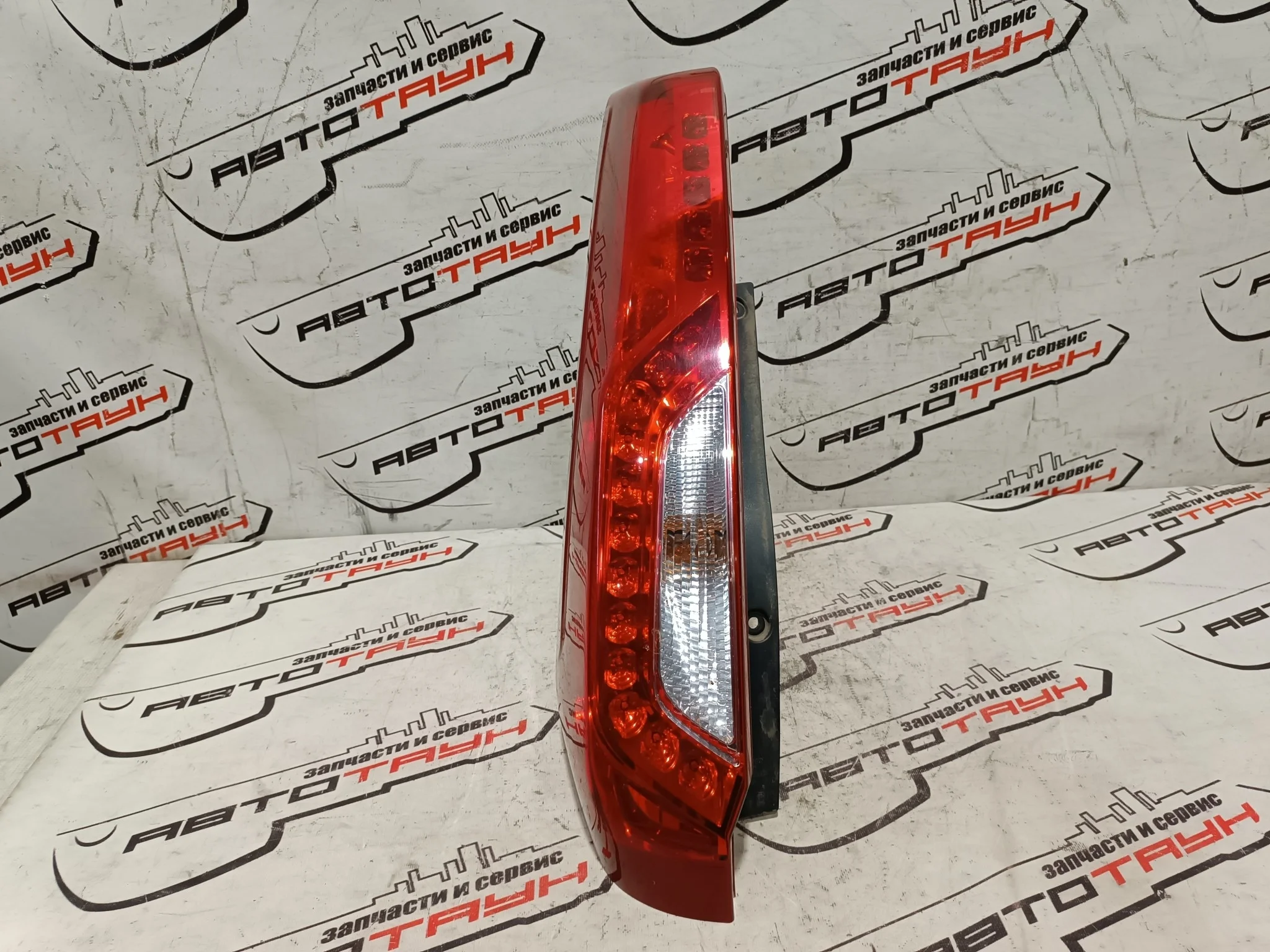 ФОНАРЬ NISSAN X-TRAIL DNT31 NT31 T31 TNT31 22023308 2 МОДЕЛЬ ЛЕВЫЙ 265553UB0A VA9699