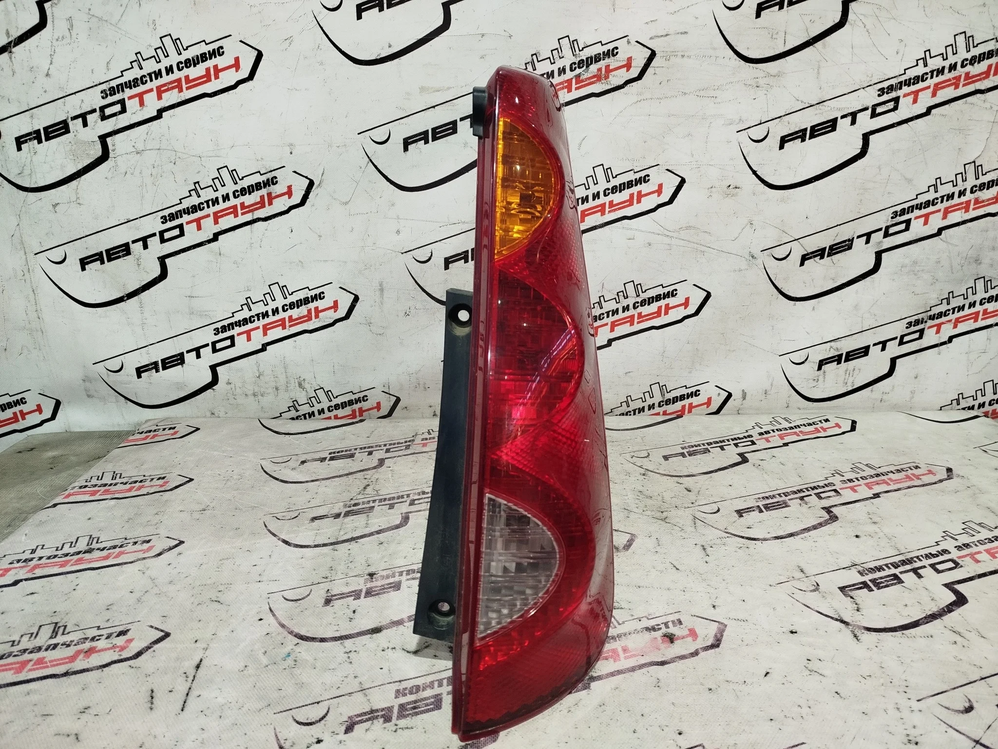 ФОНАРЬ NISSAN NOTE E11 NE11 ZE11 22063780 63780 В СБОРЕ С ВЕРХНЕЙ ЧАСТЬЮ НА КРЫШУ ПРАВЫЙ 265541U600 TA1080
