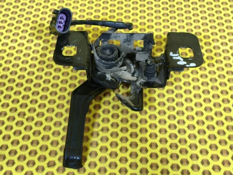 Замок капота Opel Insignia JT69 A20NFT 2012