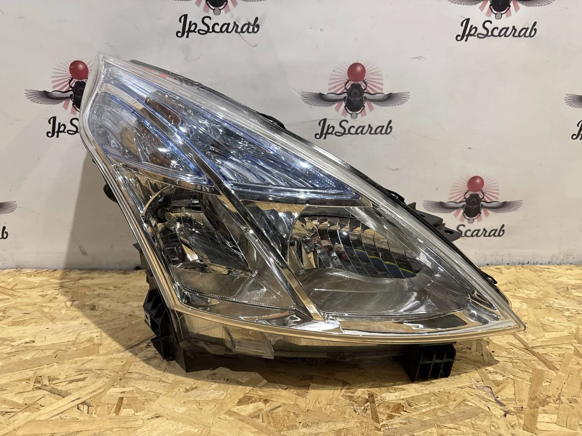 Фара правая Nissan Teana J32 Галоген