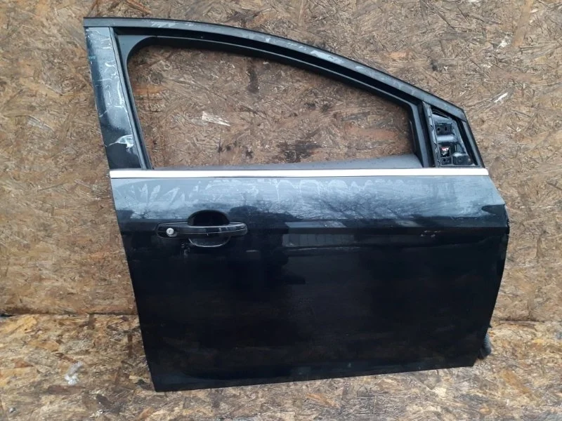 Дверь Ford Focus 3 2011-2019 1899144, передняя правая