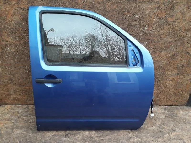 Дверь Nissan Navara D40 2005-2014 80100EB330, передняя правая