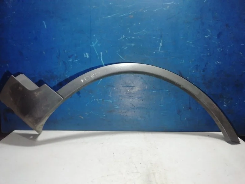 Накладка переднего крыла Ford Kuga 1 Cbv 2008-2012 8V41S16D238AC, правая