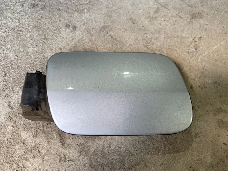 Лючок бензобака Audi A8 2005-2007 D3
