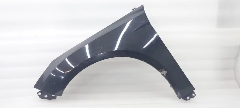 Крыло Ford Focus 2013 CB8