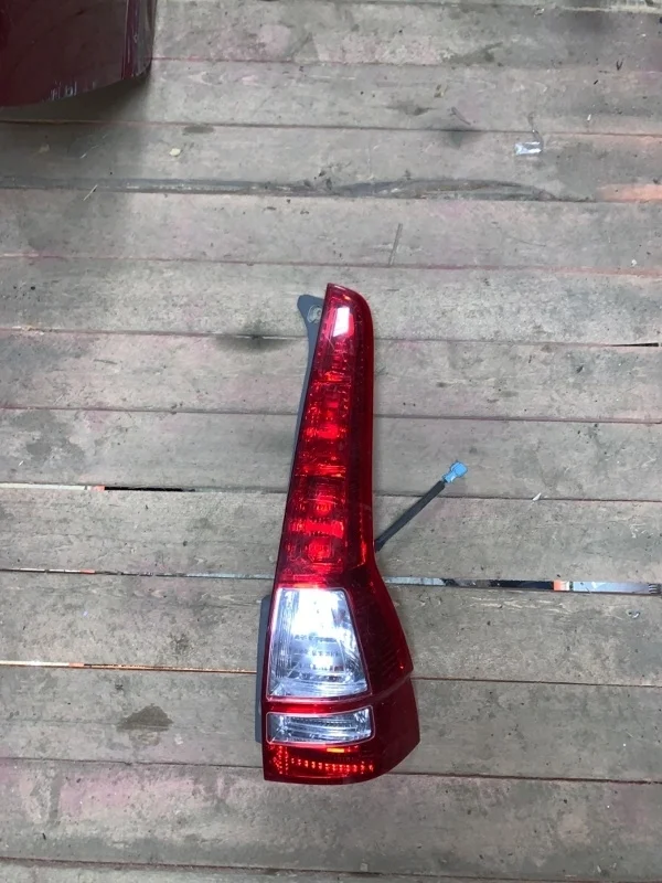 Фонарь Honda CR-V 3 2007-2012