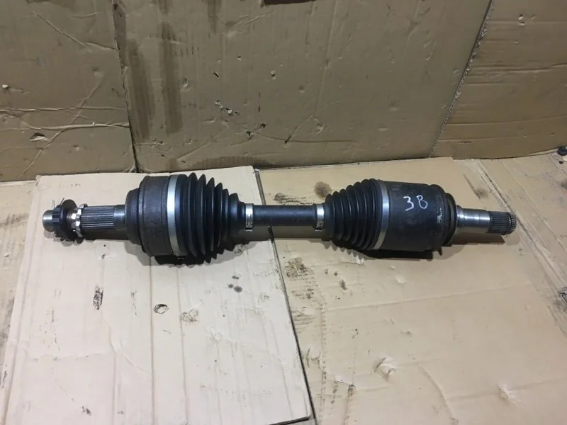 Полуось передняя Toyota Land Cruiser 2011 4343060071 URJ200 1VD-FTV 4.5, передний