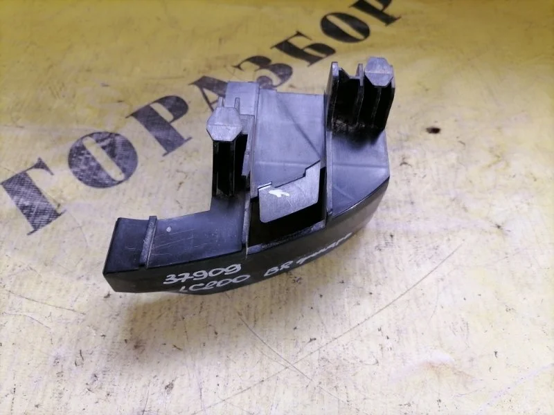 Кронштейн заднего бампера правый Toyota Land Cruiser 200 2008-2021 2013 5256260040 4.5 1VDFTV 235Л/С DIESEL TURBO