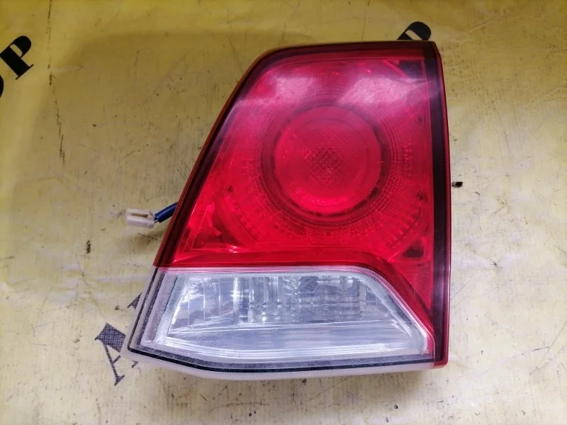 Фонарь задний правый внутренний Toyota Land Cruiser 200 2008-2021 2013 8158160280 4.5 1VDFTV 235Л/С DIESEL TURBO