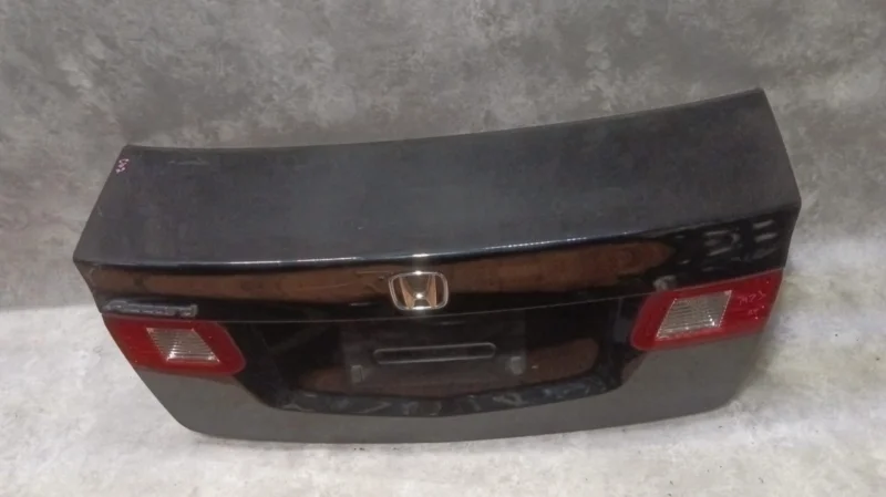 Крышка багажника задняя Honda Accord CU