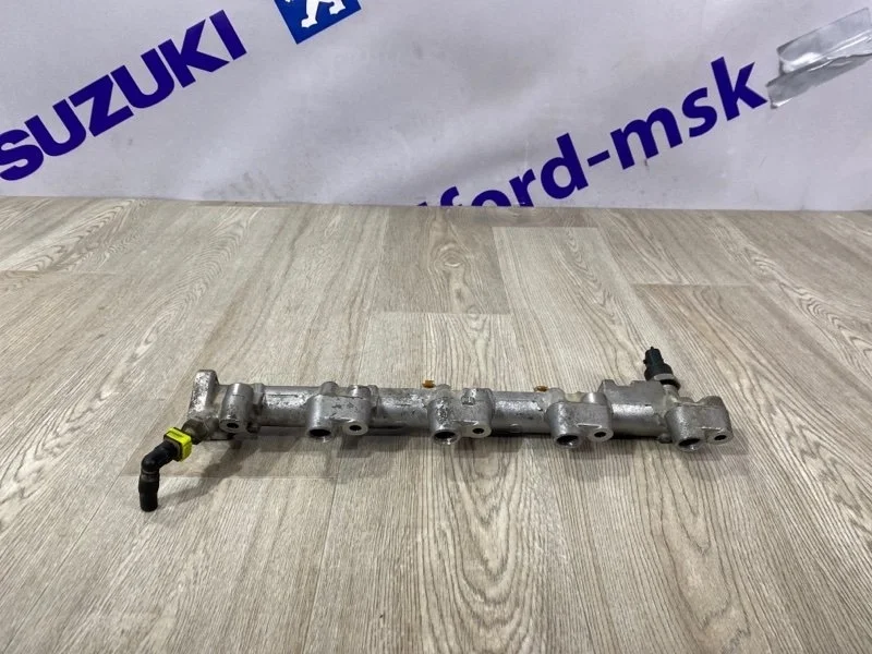 Топливная рампа MAZDA CX-7 2008
