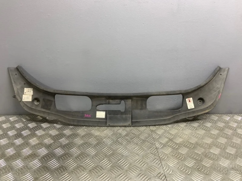 Накладка телевизора Porsche Panamera 970