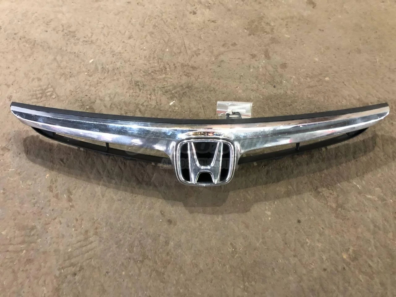 Решетка радиатора в сборе с Honda Civic