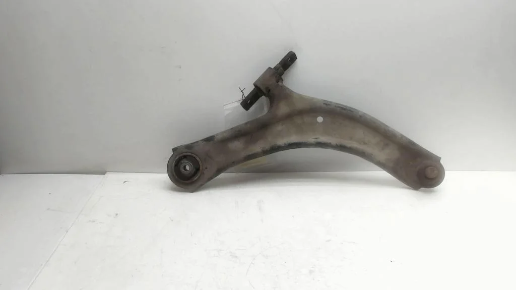 Рычаг передний правый Nissan X-Trail