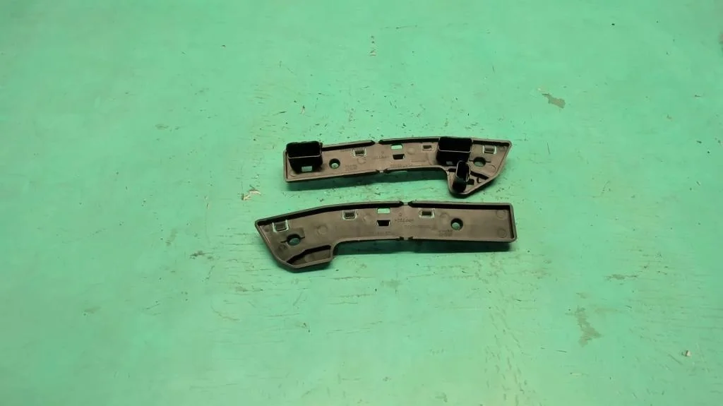 Кронштейн бампера переднего Citroen Berlingo