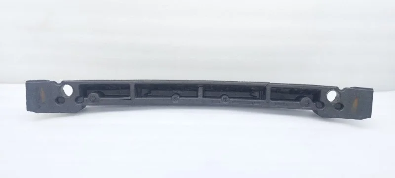 Наполнитель бампера Toyota Camry 2021 70