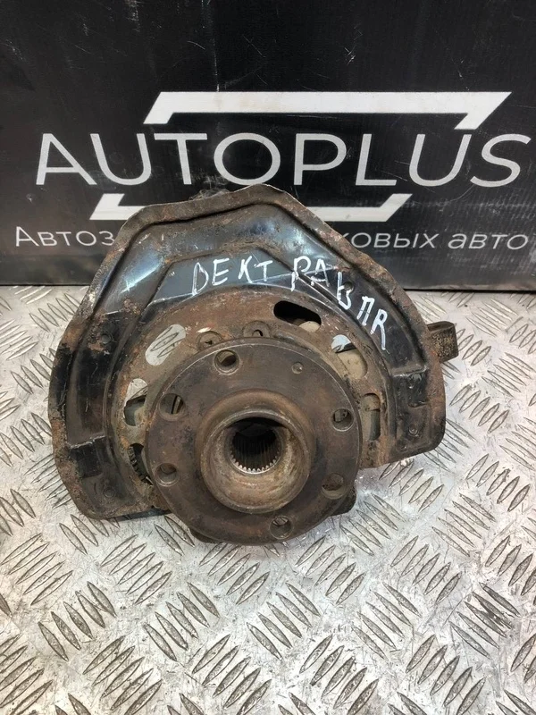 Кулак поворотный Opel Vectra B 2001 90468578 УНИВЕРСАЛ 1.8 X18XE, передний правый