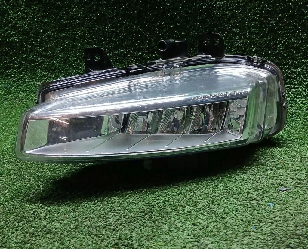 Фара противотуманная L Land Rover Дискавери Спорт L550 LED