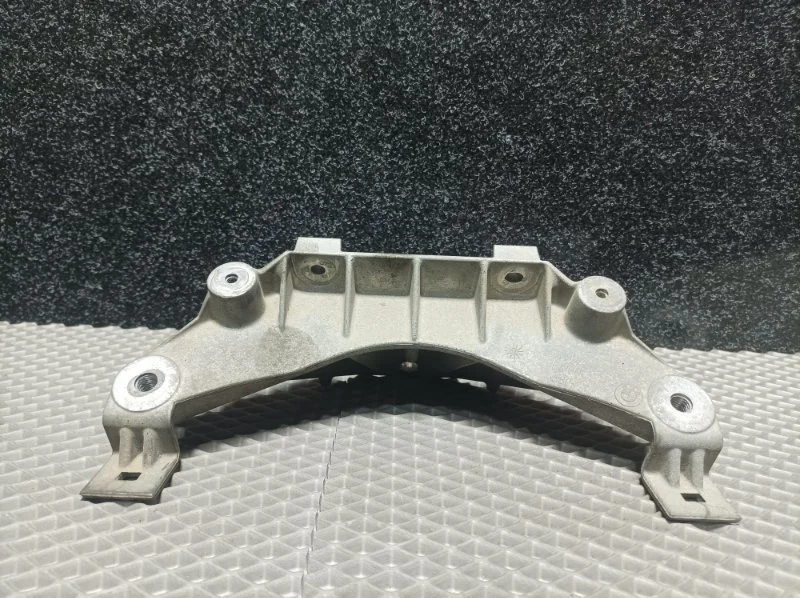 Кронштейн акпп Bmw X5 2012 51717137238 E70 N55B30