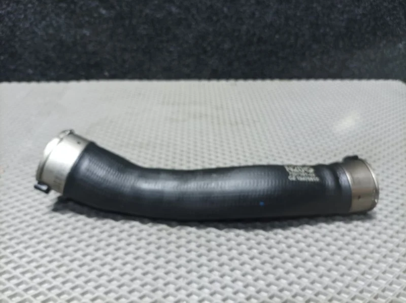 Патрубок интеркулера Bmw 3 Series 2015 13717597591 F34 N20B20B
