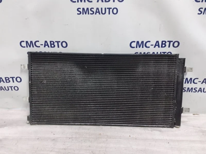 Радиатор кондиционера Audi A5 8T0260403 8T 2.0T CDN