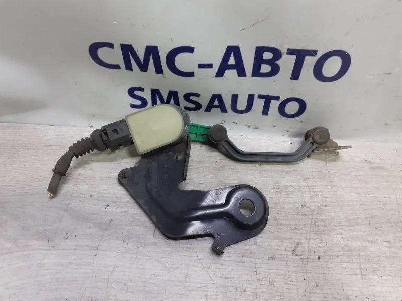 Датчик уровня подвески Audi A6 Allroad 4F0616571J C6 3.2 AUK, задний левый