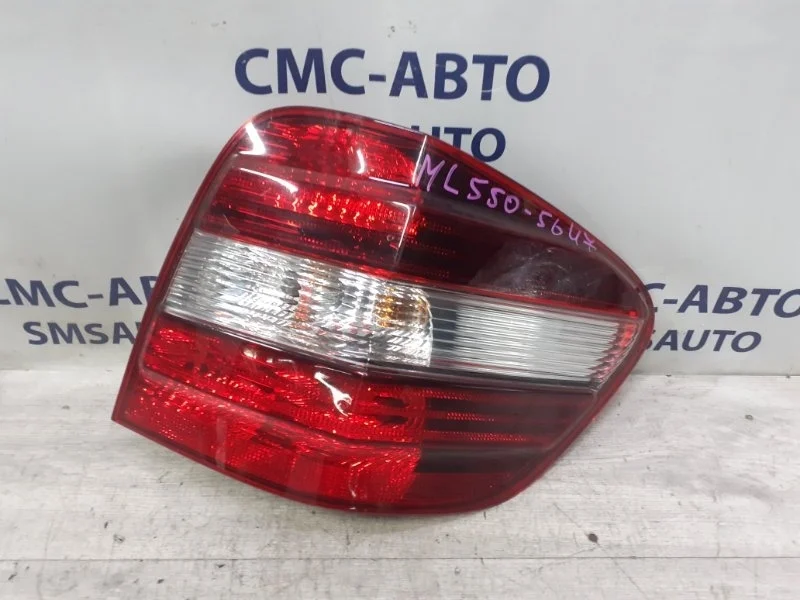 Фонарь на крыло Mercedes-Benz Ml A1648203264 W164 272.967, правый