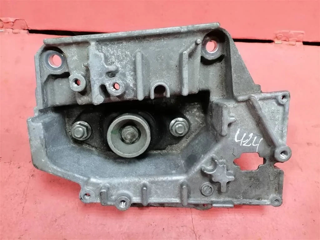опора кпп Nissan Juke (F15) 2011>