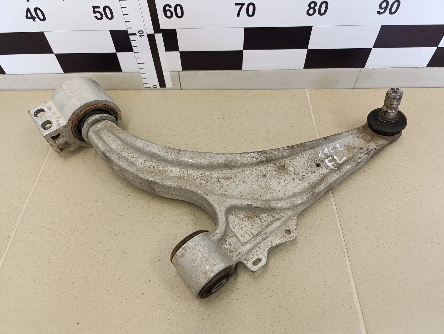 Рычаг передний левый Cruze 2009-2016